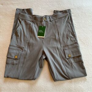 HALARA Gray Cargo Pants with Utility Design